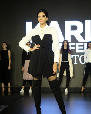 Photos: Sonam Kapoor Ahuja At The Launch Of Cover Story Capsule Collection | Picture 1692032