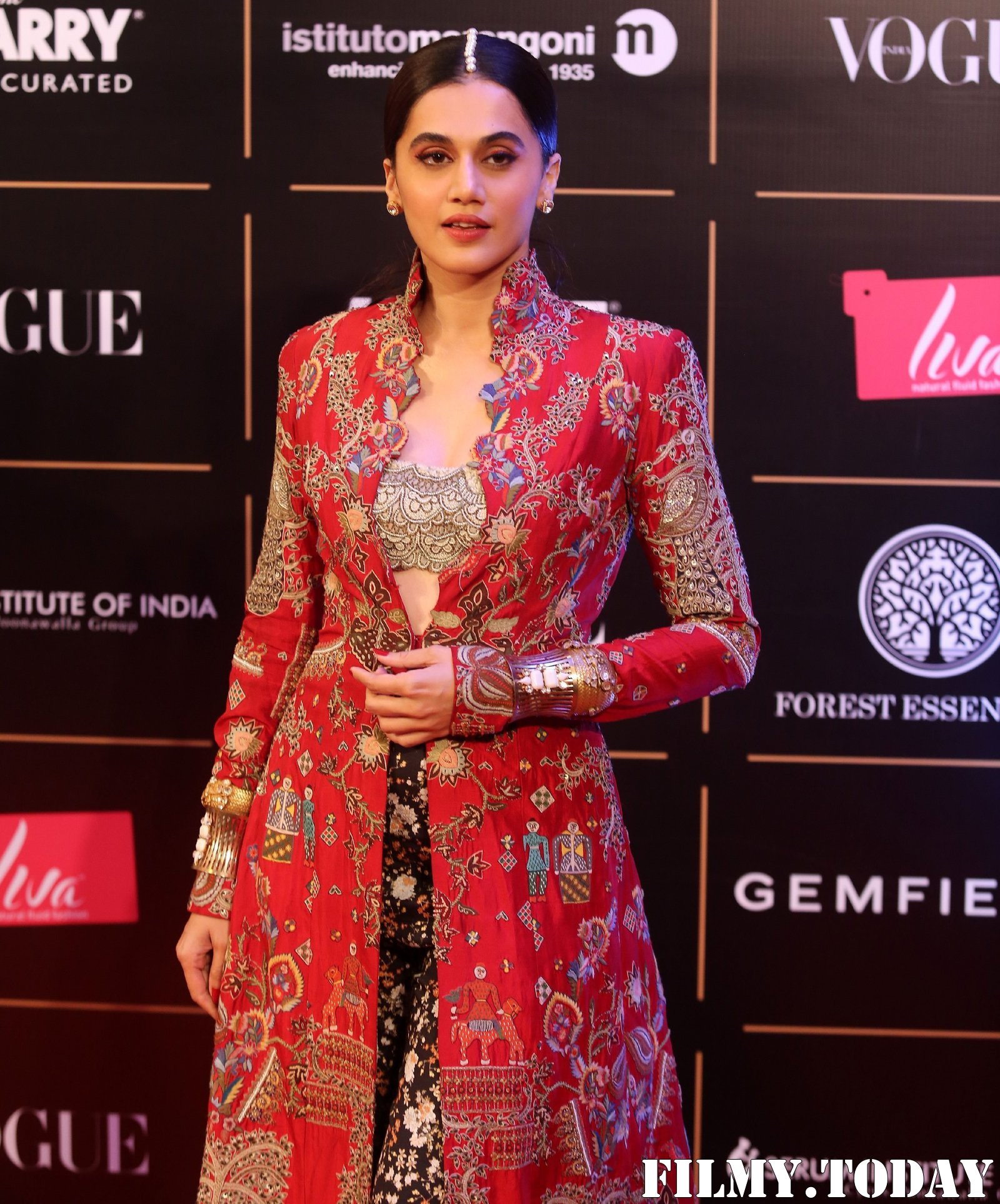 Taapsee Pannu - Photos: Red Carpet Ceremony Of Vogue Women Of The Year 2019 | Picture 1693424