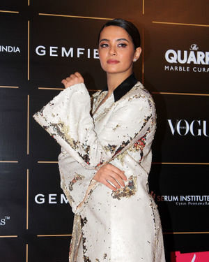 Surveen Chawla - Photos: Red Carpet Ceremony Of Vogue Women Of The Year 2019 | Picture 1693505