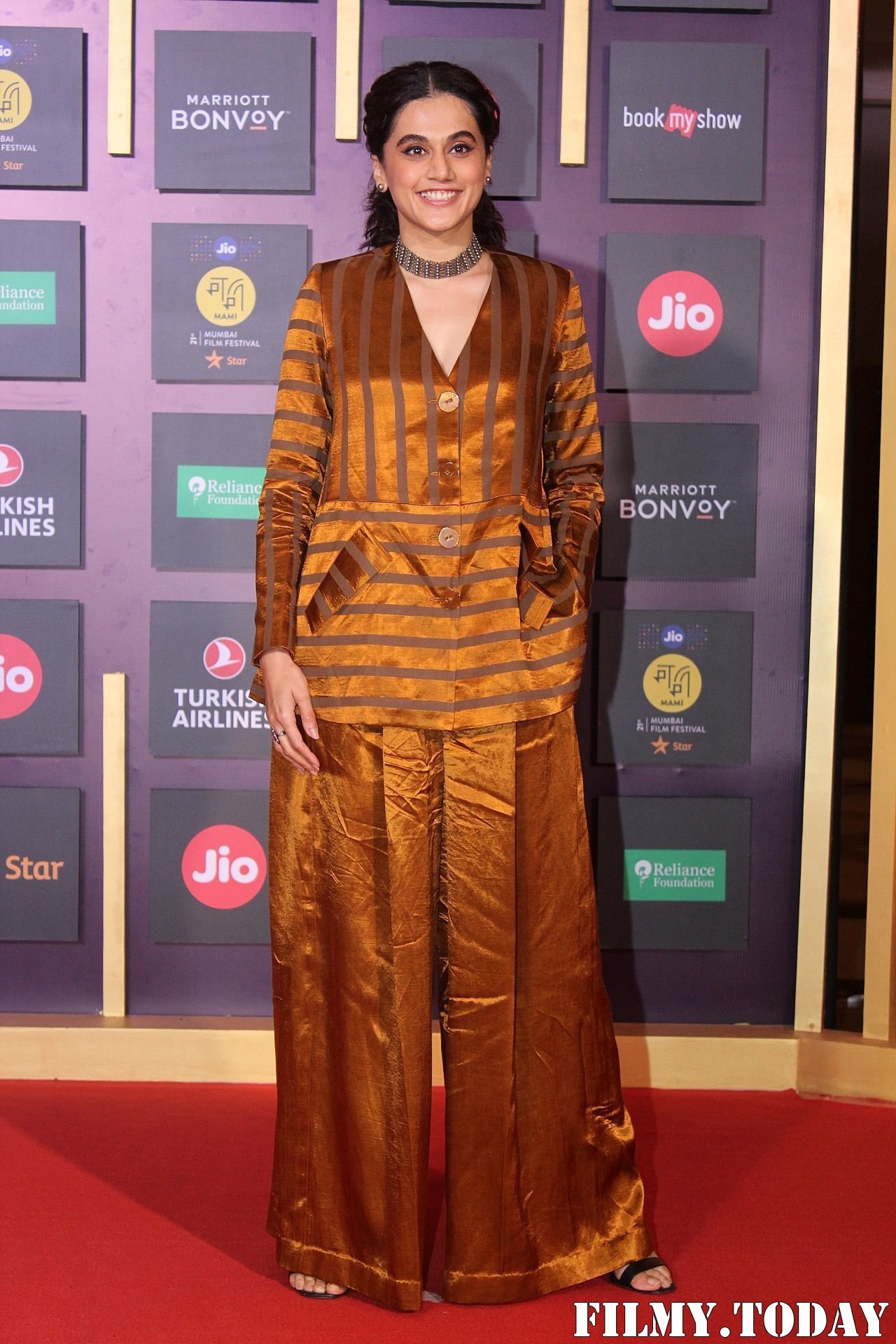 Taapsee Pannu - Photos: Closing Ceremony Of Jio Mami 21st Film Festival | Picture 1694295