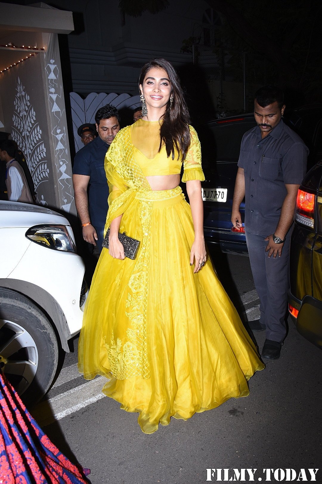 Pooja Hegde - Photos: Celebs At Amitabh Bachchan's Diwali Party In Juhu | Picture 1694754
