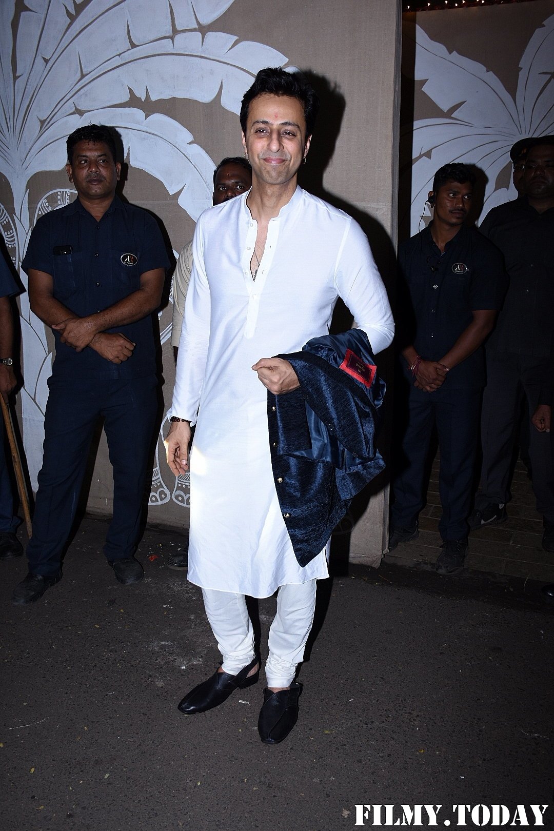 Photos: Celebs At Amitabh Bachchan's Diwali Party In Juhu | Picture 1694756