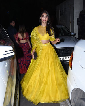 Pooja Hegde - Photos: Celebs At Amitabh Bachchan's Diwali Party In Juhu | Picture 1694752