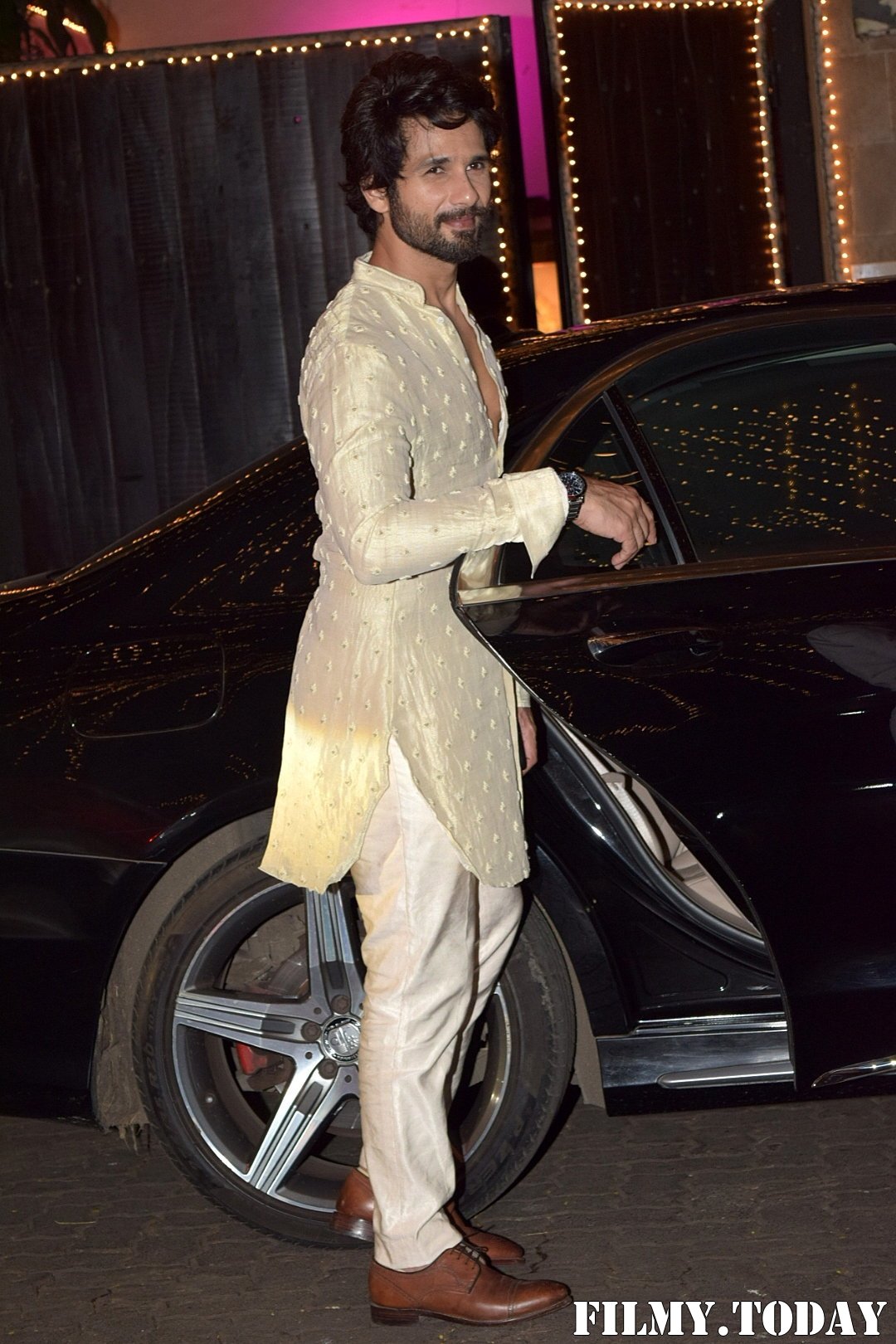 Shahid Kapoor - Photos: Celebs At Anil Kapoor's Diwali Party In Juhu | Picture 1694735