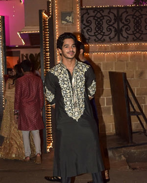 Photos: Celebs At Anil Kapoor's Diwali Party In Juhu | Picture 1694700