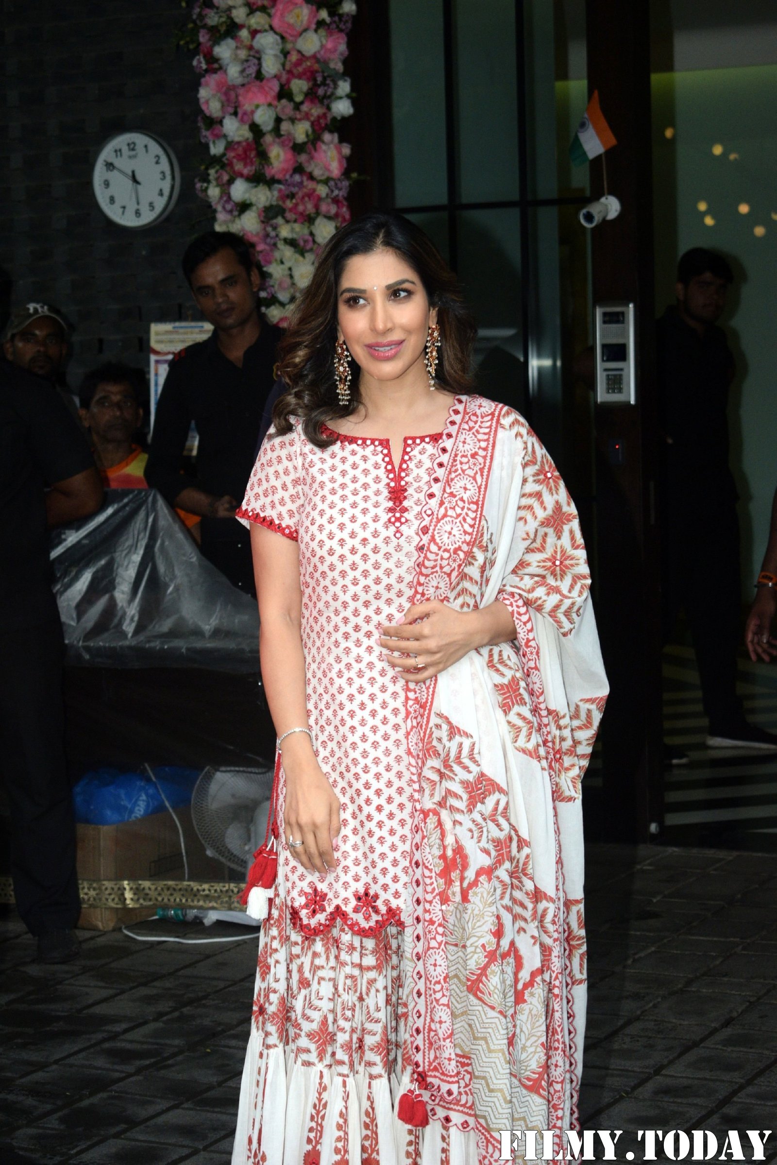 Sophie Choudry - Photos: Bollywood Celebs At Arpita Khan's Home For Ganesh Chaturthi | Picture 1680029