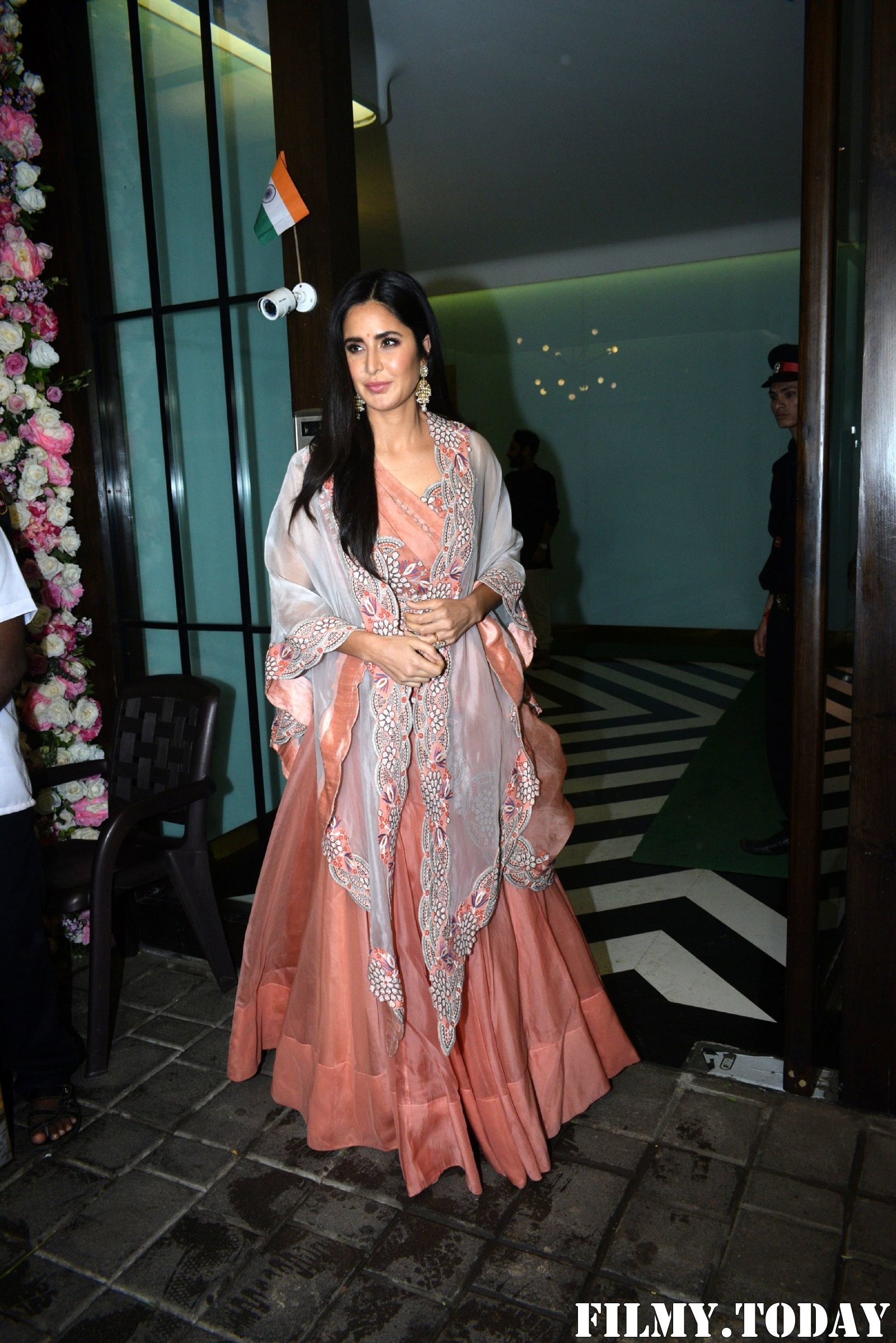 Katrina Kaif - Photos: Bollywood Celebs At Arpita Khan's Home For Ganesh Chaturthi | Picture 1680039