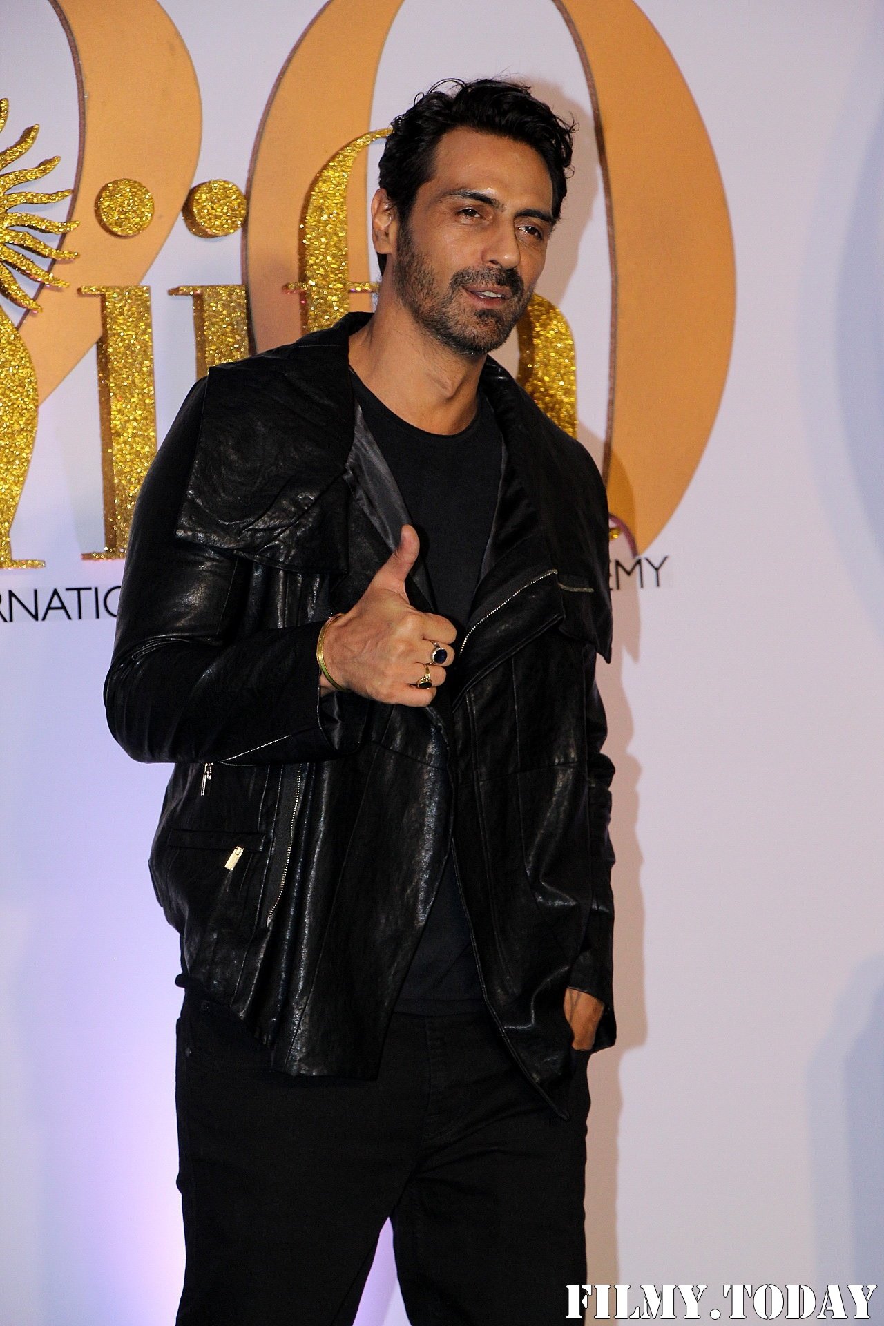 Arjun Rampal - Photos: Celebs At The Green Carpet Of The IIFA Rocks 2019 | Picture 1682969