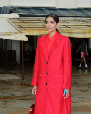 Photos: Sonam Kapoor Promotes Zoya’s Factor At Sun N Sand | Picture 1682786