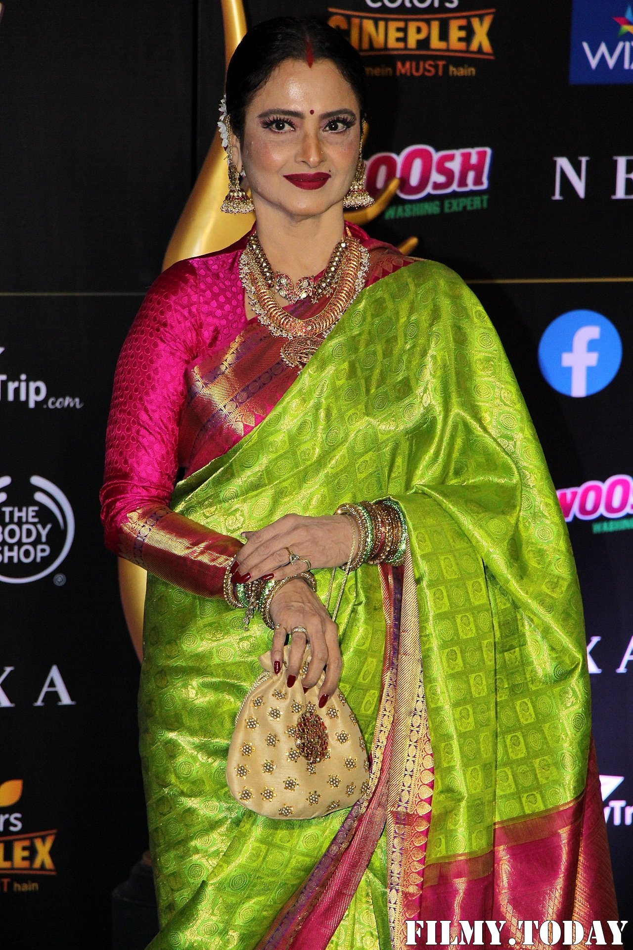 Rekha - Photos: Celebs At The Green Carpet Of The IIFA Rocks 2019 | Picture 1683558