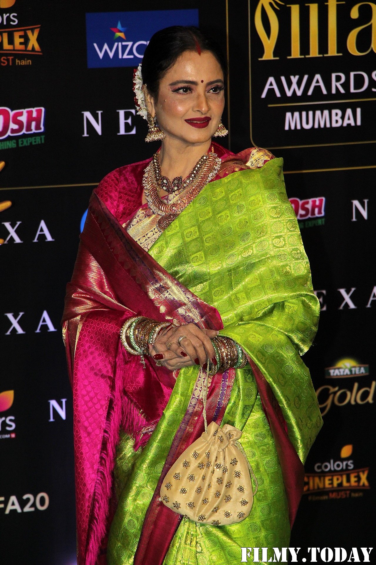 Rekha - Photos: Celebs At The Green Carpet Of The IIFA Rocks 2019 | Picture 1683562