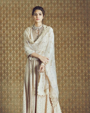 Kriti Sanon For Brides Today 2019 August Photoshoot | Picture 1685169
