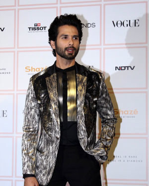 Shahid Kapoor - Photos: Celebs At Vogue Beauty Awards 2019 | Picture 1686951
