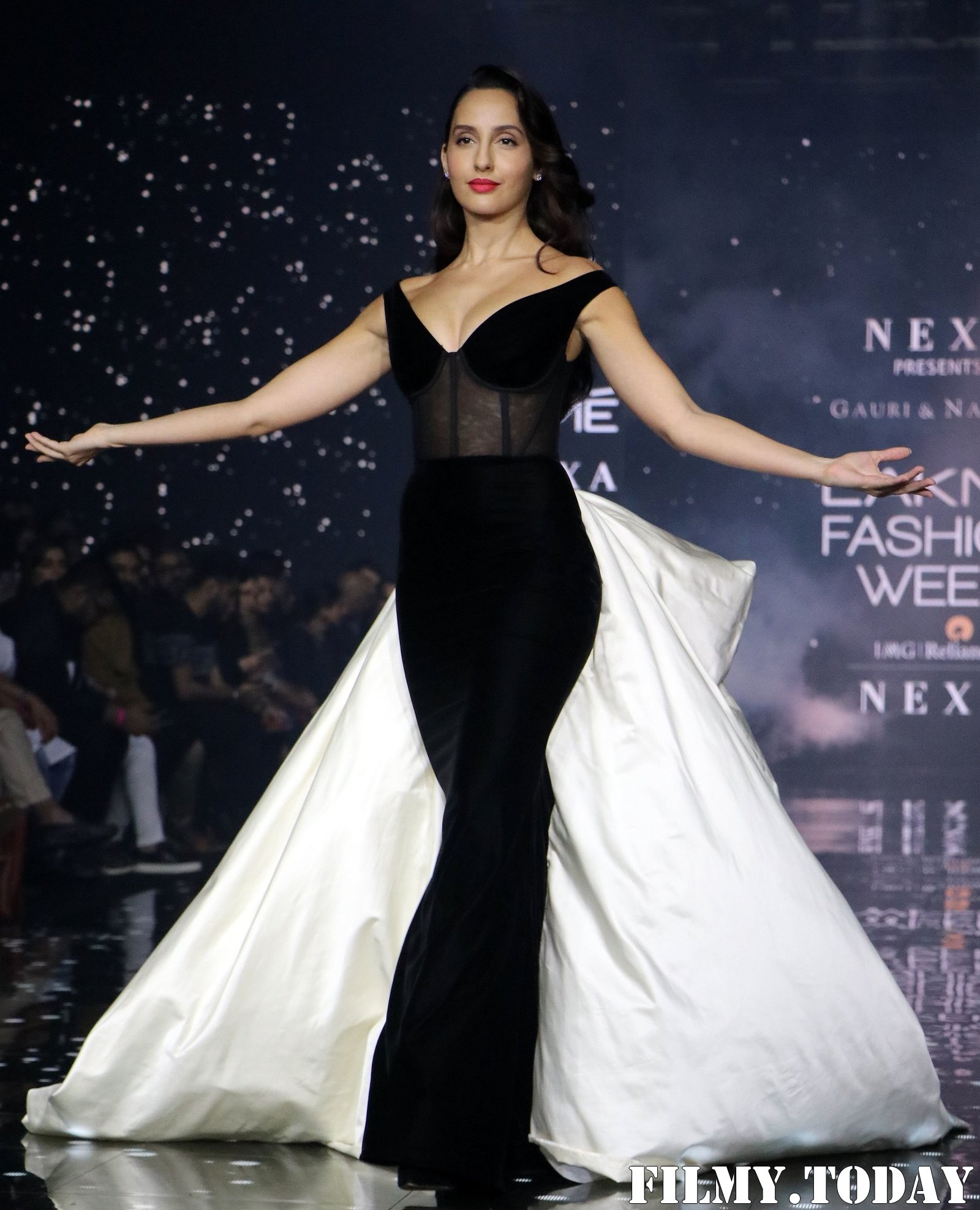 Photos: Nora Fatehi Walks For Gauri And Nainika At LFW 2020 | Picture 1721621
