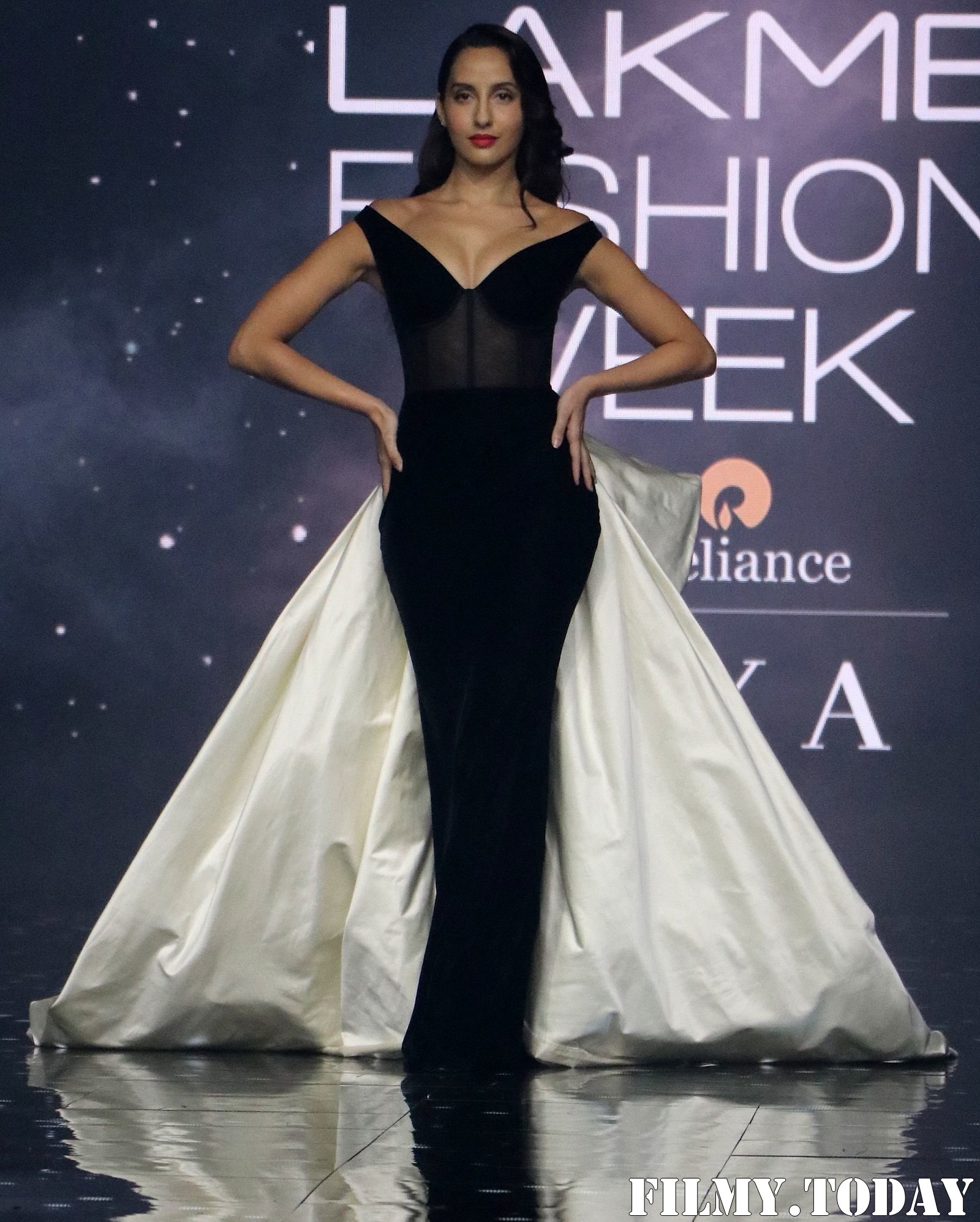 Photos: Nora Fatehi Walks For Gauri And Nainika At LFW 2020 | Picture 1721617