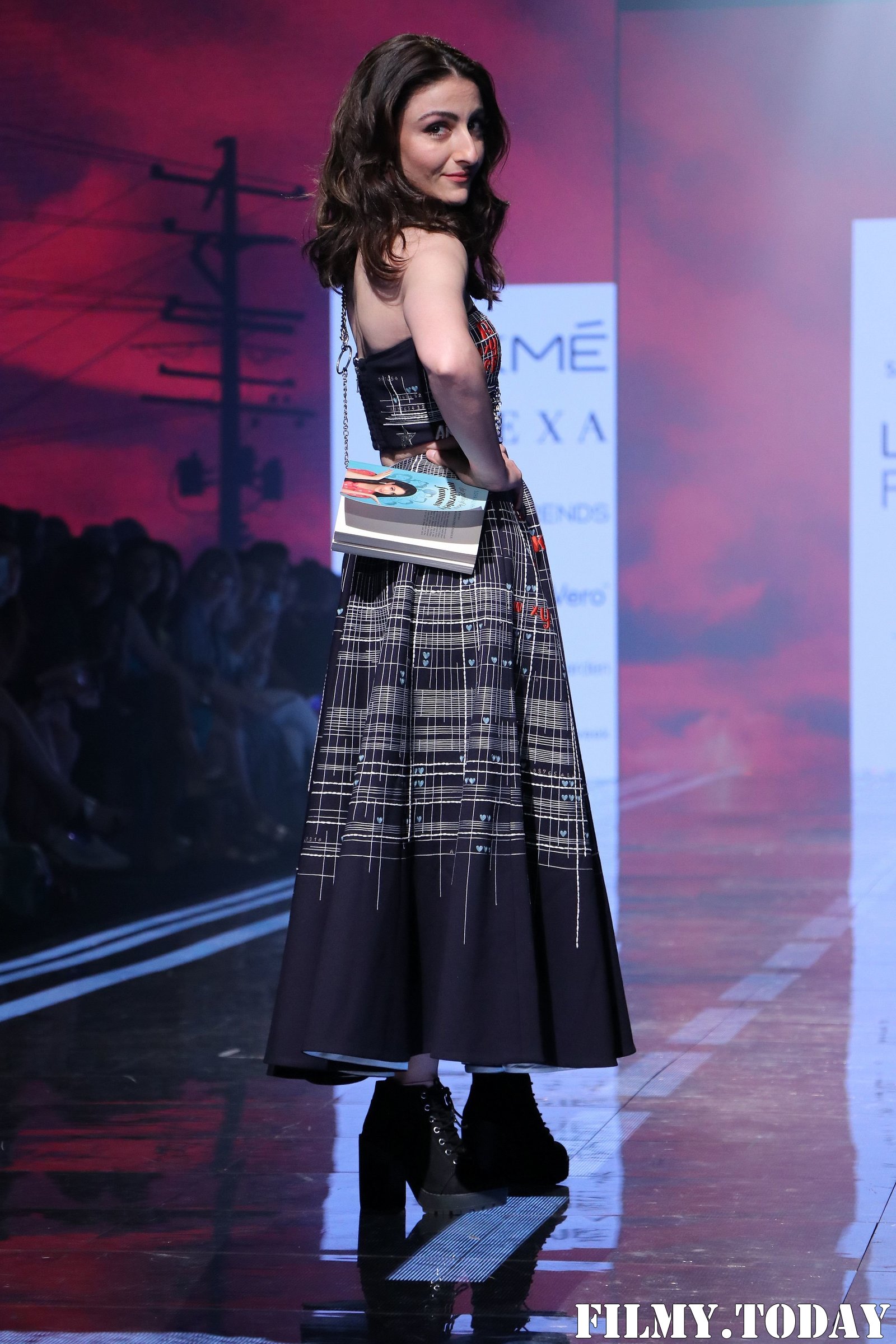 Photos: Soha Ali Khan At Lakme Fashion Week Summer Resort 2020 | Picture 1721673