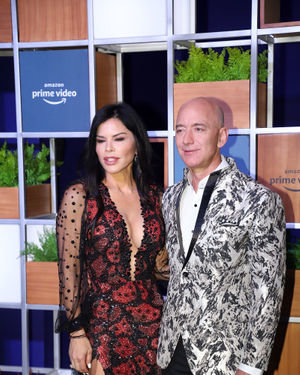 Photos: Celebs At Jeff Bezos Welcome Bash | Picture 1715176