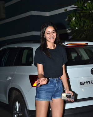 Photos: Ananya Pandey Spotted At Sanjay Kapoor House | Picture 1716423