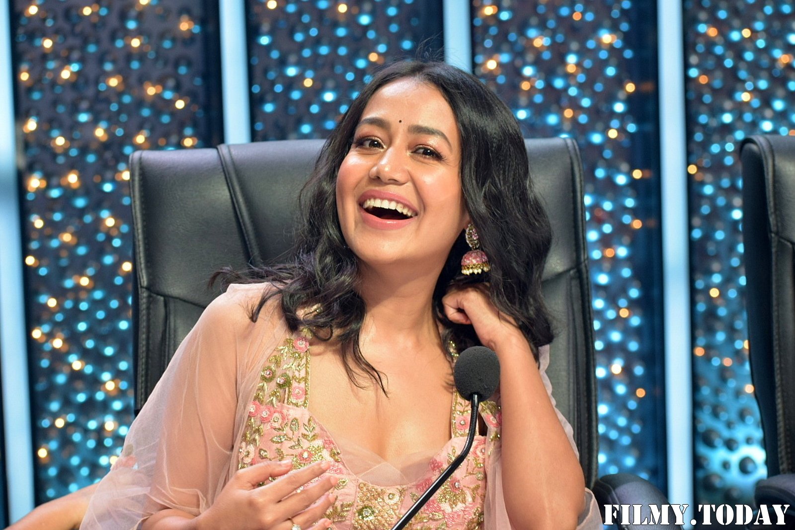 Neha Kakkar - Photos: Promotion Of Film Malang On The Sets Of Indian Idol | Picture 1716490