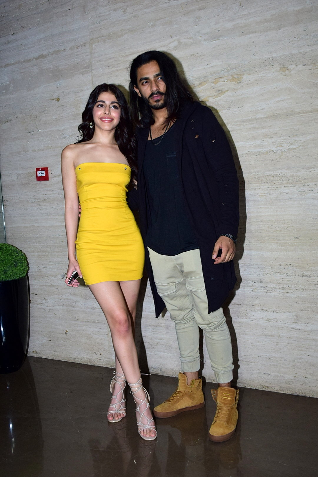 Photos: Coolie No 1 Wrap Up Party At Jackky Bhagnani's House | Picture 1724288