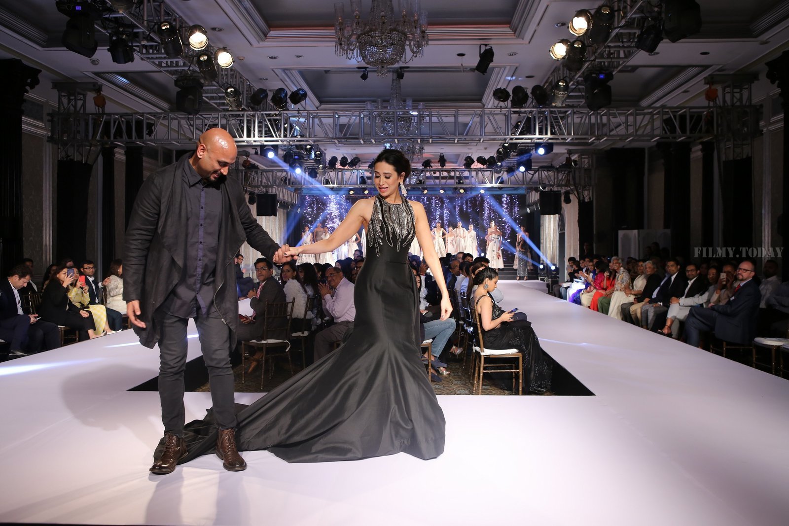 Photos: Celebs Walks The Ramp at Forever Mark's Red Carpet Collection Show | Picture 1632612