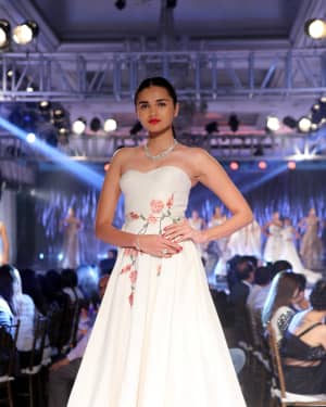 Photos: Celebs Walks The Ramp at Forever Mark's Red Carpet Collection Show | Picture 1632600