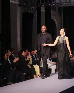 Photos: Celebs Walks The Ramp at Forever Mark's Red Carpet Collection Show | Picture 1632611