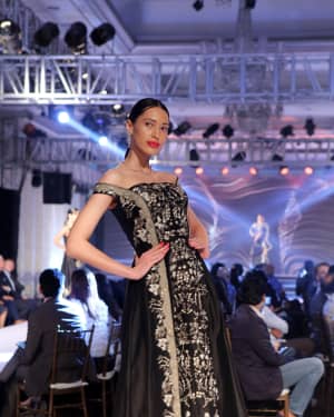 Photos: Celebs Walks The Ramp at Forever Mark's Red Carpet Collection Show | Picture 1632590
