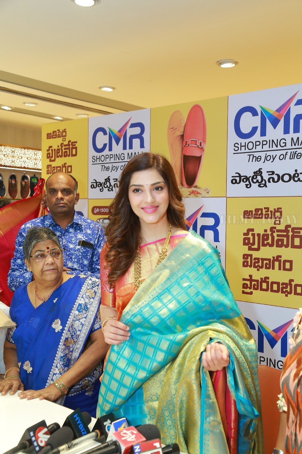 Mehreen Kaur - Photos : Inaugration Of Footwear and Men's Branded Clothing in CMR Shopping Mall | Picture 1632984