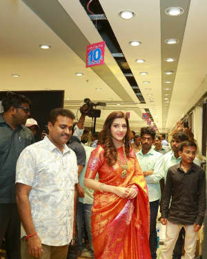 Photos : Inaugration Of Footwear and Men's Branded Clothing in CMR Shopping Mall | Picture 1632977