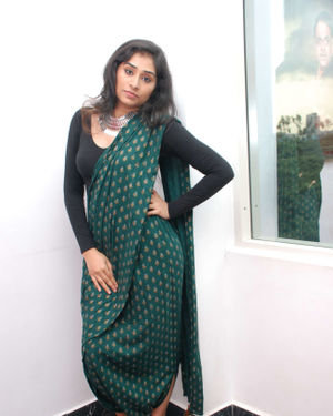 Raksha (Kannada Actress) - Kaala Chakra Kannada Film Teaser Release Photos | Picture 1694997