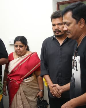 Photos: Celebs Pays Last Respect To Director Mahendran