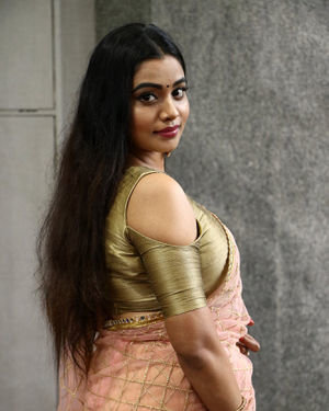 Anisha Xavier - Thenampettai Mahesh Movie Pooja Photos | Picture 1676453