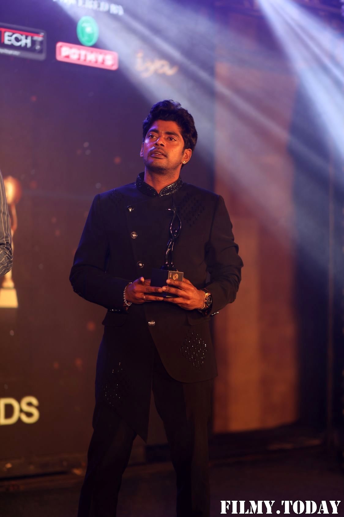 D Awards And Dazzle Style Icon Awards 2019 Photos | Picture 1692891