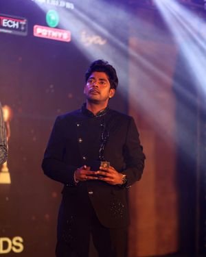 D Awards And Dazzle Style Icon Awards 2019 Photos | Picture 1692891