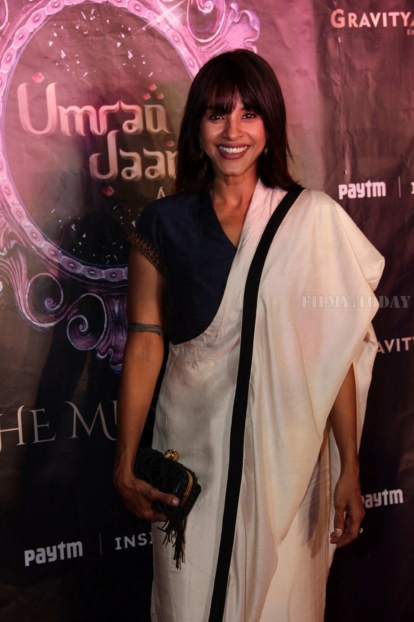 Manasi Scott - Photos: Celebs At The Premiere Of The Musical Theater 'umrao Jaan' | Picture 1649729
