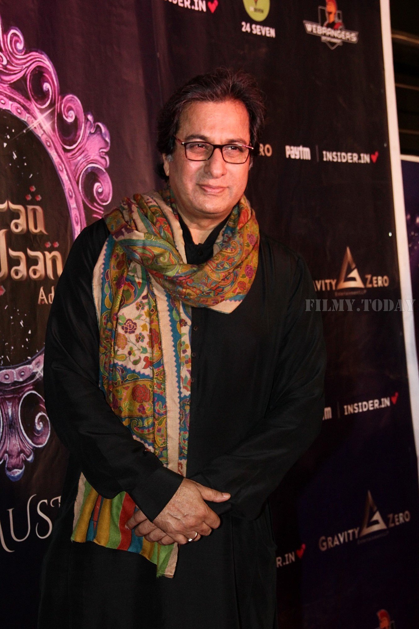 Photos: Celebs At The Premiere Of The Musical Theater 'umrao Jaan' | Picture 1649748