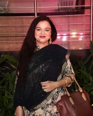 Photos: Celebs At The Premiere Of The Musical Theater 'umrao Jaan' | Picture 1649701