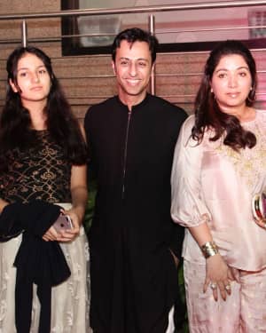 Photos: Celebs At The Premiere Of The Musical Theater 'umrao Jaan' | Picture 1649718