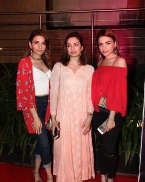 Photos: Celebs At The Premiere Of The Musical Theater 'umrao Jaan' | Picture 1649743