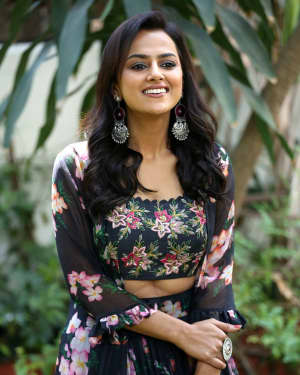 Shraddha Srinath Photos at Jersey Interview | Picture 1642830