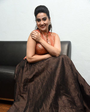 Manjusha - 2 Hours Love Movie Pre Release Event Photos | Picture 1679765