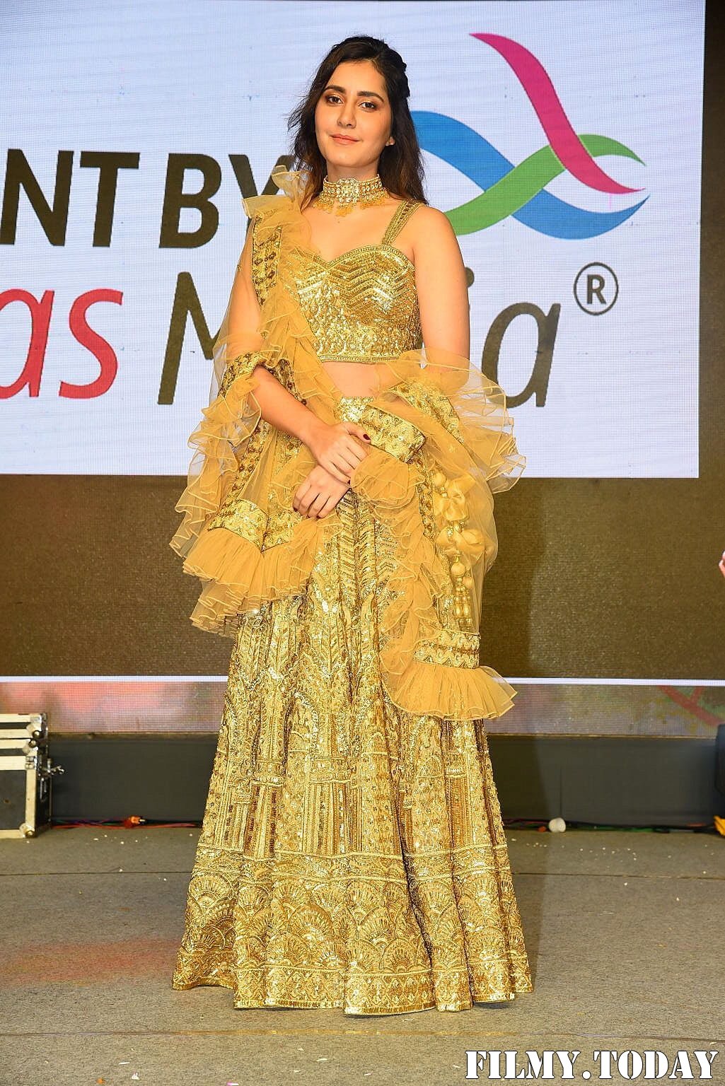 Raashi Khanna - Venky Mama Movie Pre Release Event At Khammam Photos | Picture 1705697