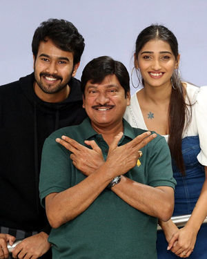College Kumar Telugu Film Teaser Launch Photos | Picture 1706172