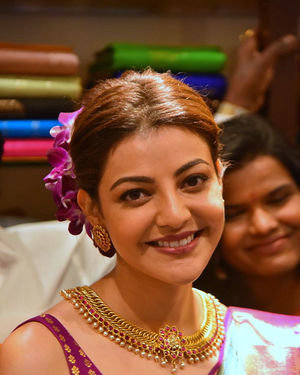 Kajal Agarwal At Grand Launch Of Vidhatri Shopping Mall Photos | Picture 1707049
