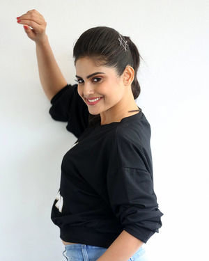 Naina Ganguly - Beautiful Telugu Movie Press Meet Photos | Picture 1711393