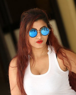 Gunnjan Aras - Wife I Movie Press Meet Photos | Picture 1711275
