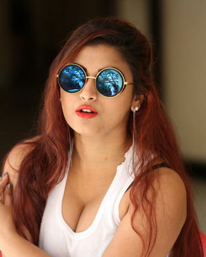 Gunnjan Aras - Wife I Movie Press Meet Photos | Picture 1711274