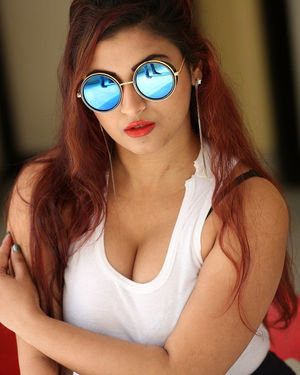 Gunnjan Aras - Wife I Movie Press Meet Photos | Picture 1711270