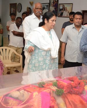 Photos: Celebs Pay Homage To Vijaya Nirmala